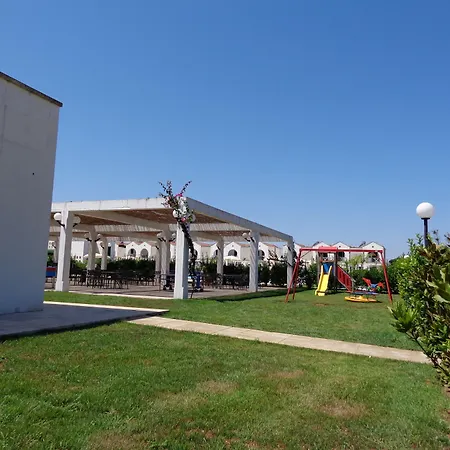 Blu Mare Residence Apartments 4*