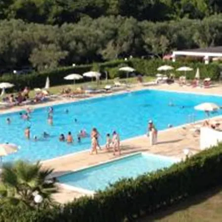 Blu Mare Residence Apartments 4*