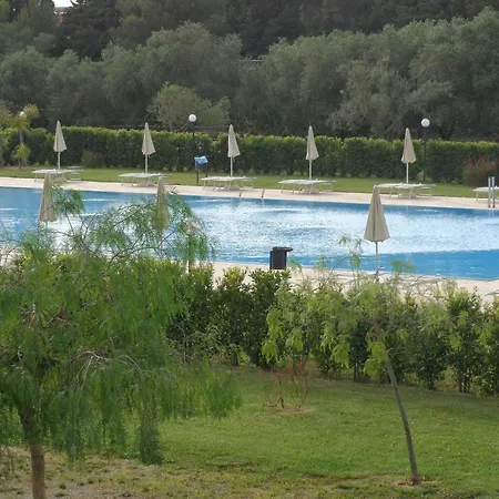 Blu Mare Residence Apartments 4*