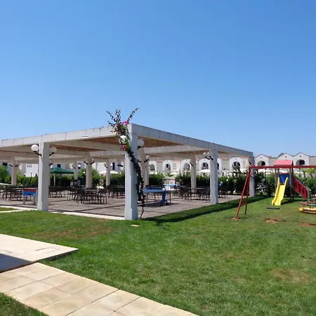 Blu Mare Alimini מלון דירות אוטרנטו