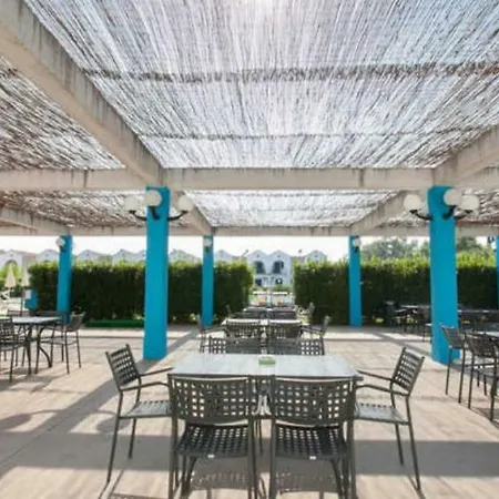 Blu Mare Alimini Aparthotel